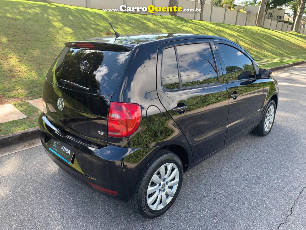 VOLKSWAGEN   FOX 1.6 MI TOTAL FLEX 8V 5P   PRETO 2013 1.6 FLEX - Loja