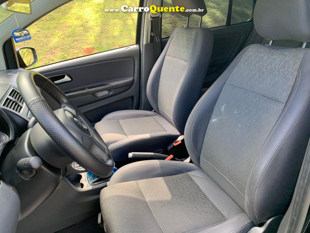 VOLKSWAGEN   FOX 1.6 MI TOTAL FLEX 8V 5P   PRETO 2013 1.6 FLEX - Loja