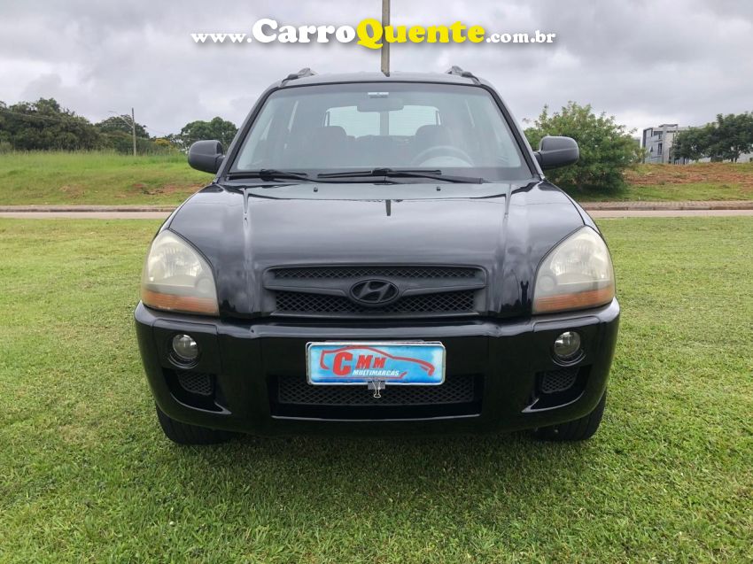 Hyundai TUCSON 2.0 MPFI GL 16V 142CV 2WD GASOLINA 4P MANUAL - Loja