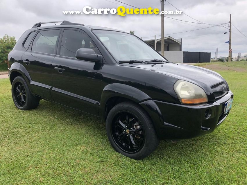 Hyundai TUCSON 2.0 MPFI GL 16V 142CV 2WD GASOLINA 4P MANUAL - Loja