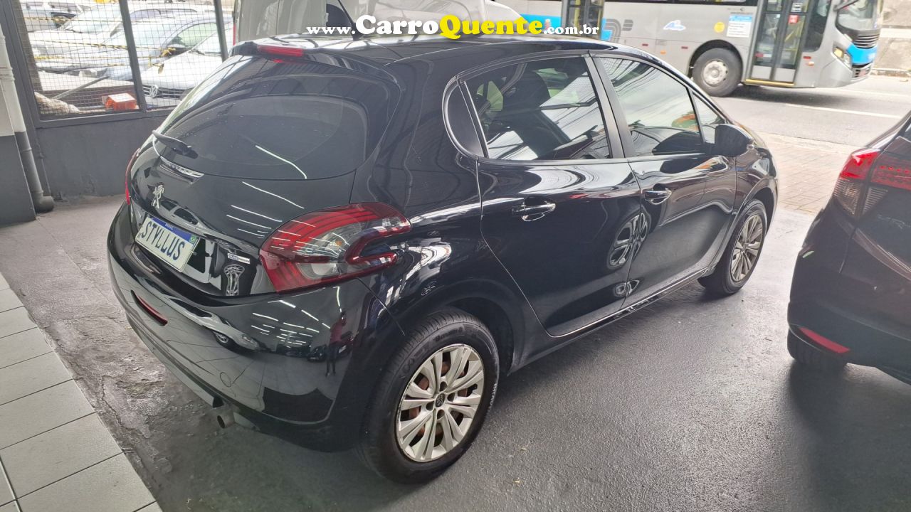 PEUGEOT   208 ACTIVE 1.2 FLEX 12V 5P MEC.   PRETO 2018 1.2 FLEX - Loja