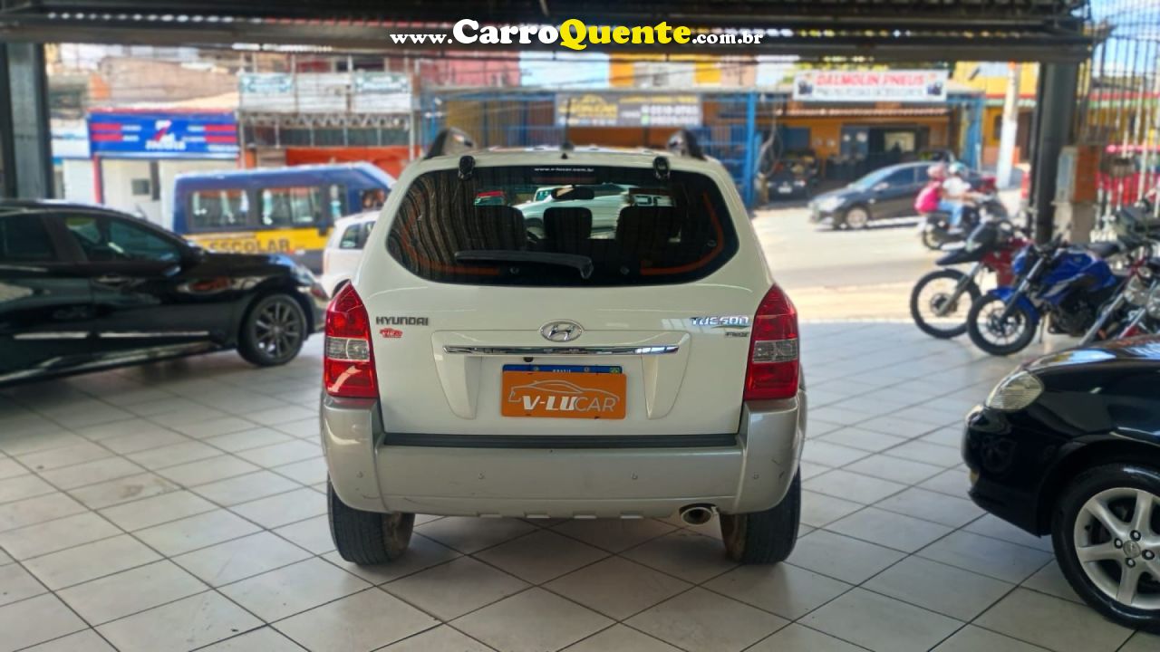 HYUNDAI   TUCSON 2.0 16V FLEX AUT.   BRANCO 2015 2.0 FLEX - Loja