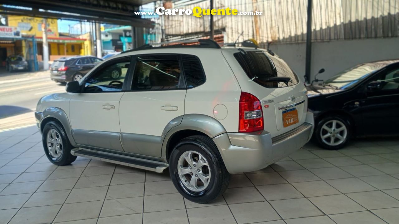 HYUNDAI   TUCSON 2.0 16V FLEX AUT.   BRANCO 2015 2.0 FLEX - Loja