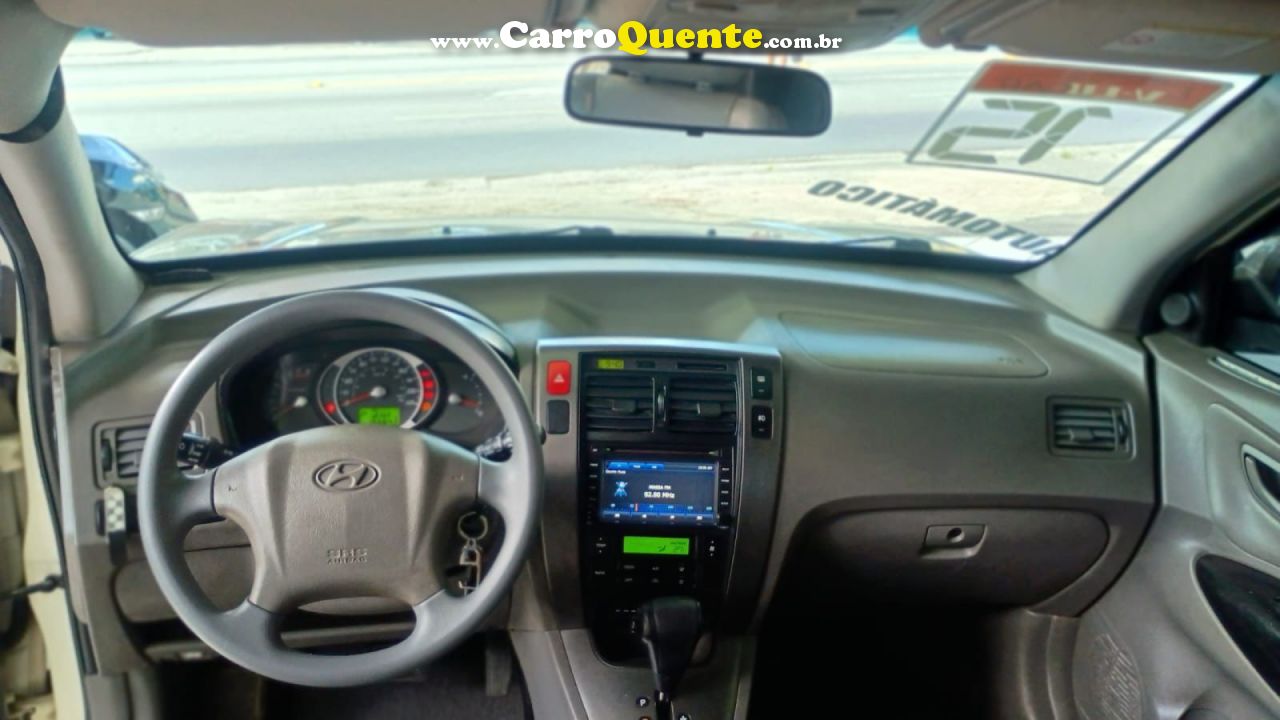 HYUNDAI   TUCSON 2.0 16V FLEX AUT.   BRANCO 2015 2.0 FLEX - Loja