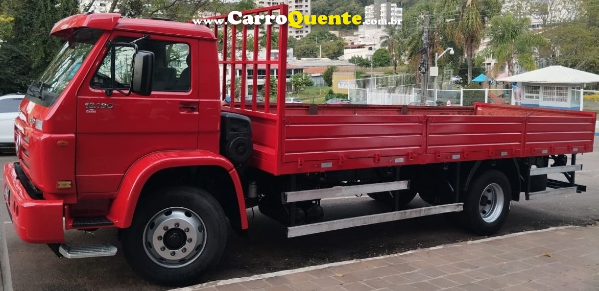 Volkswagen 13190 VW 13190 E Worker Carr. Metálica - Loja