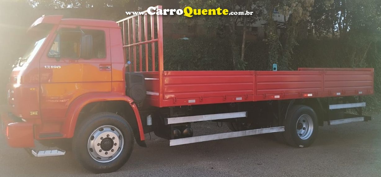 Volkswagen 13190 VW 13190 E Worker Carr. Metálica - Loja