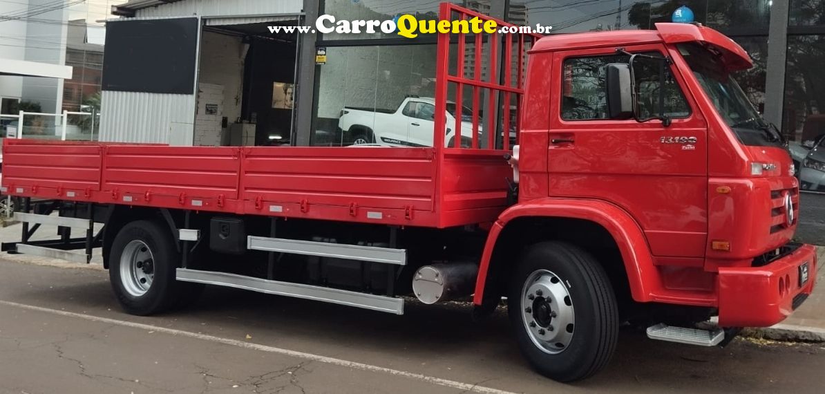Volkswagen 13190 VW 13190 E Worker Carr. Metálica - Loja