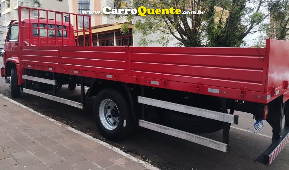 Volkswagen 13190 VW 13190 E Worker Carr. Metálica - Loja