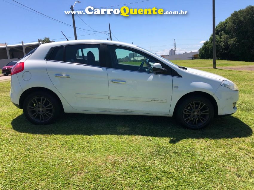 Fiat BRAVO 1.8 ESSENCE 16V FLEX 4P MANUAL - Loja