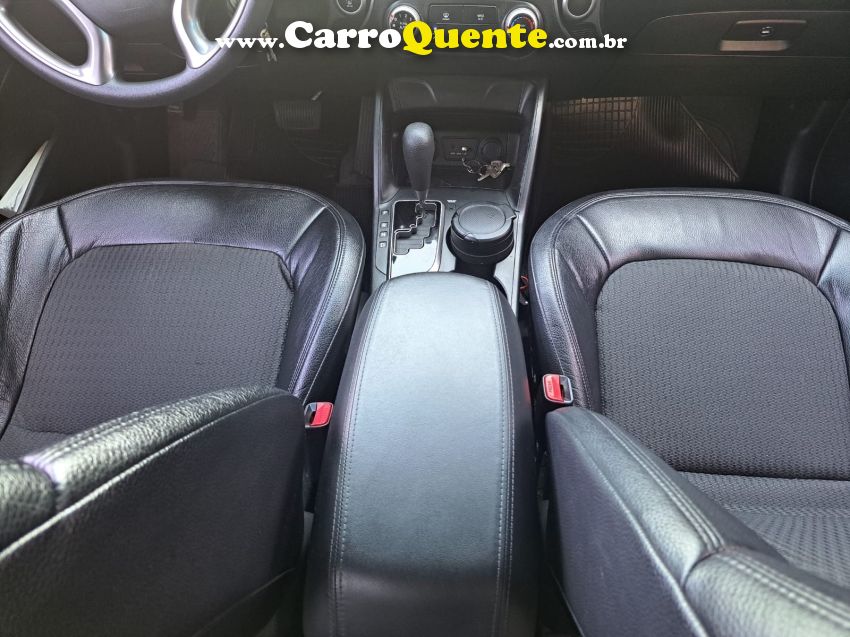 Hyundai IX35 2.0 MPFI GLS 4X2 16V GASOLINA 4P AUTOMÁTICO - Loja