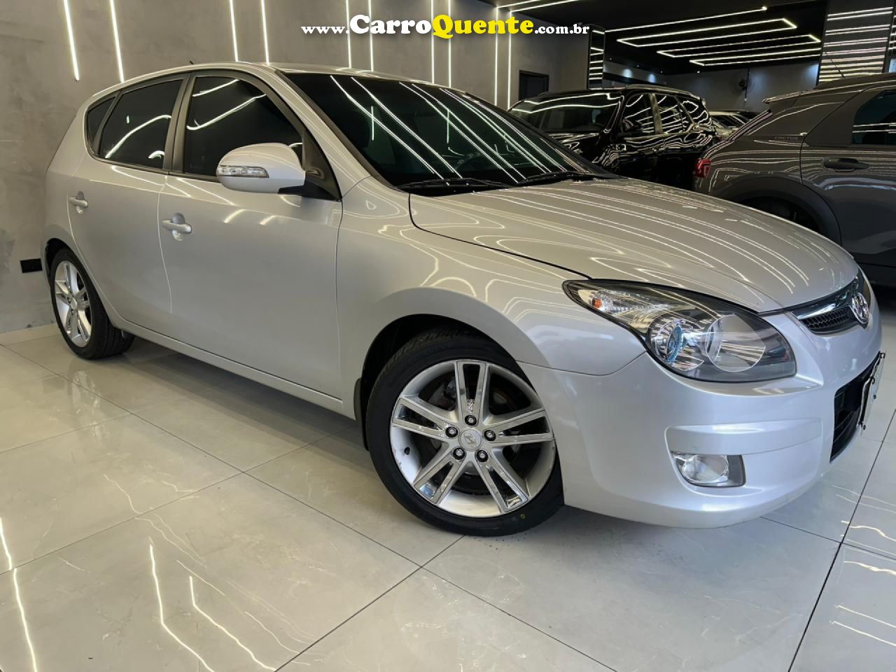HYUNDAI   I30 2.0 16V 145CV 5P AUT.   PRATA 2011 2.0 GASOLINA - Loja