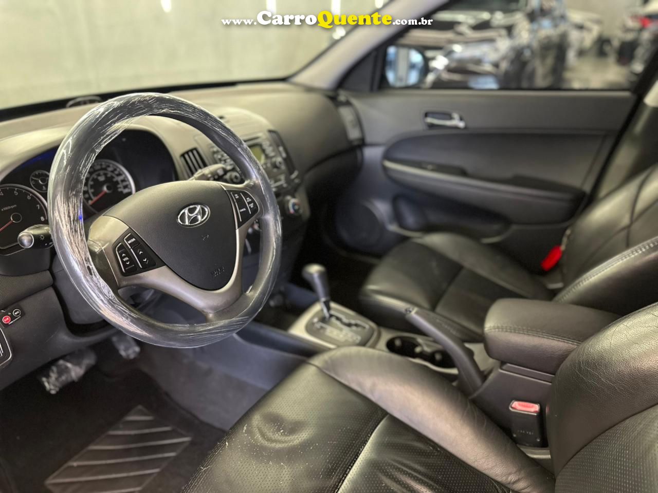 HYUNDAI   I30 2.0 16V 145CV 5P AUT.   PRATA 2011 2.0 GASOLINA - Loja