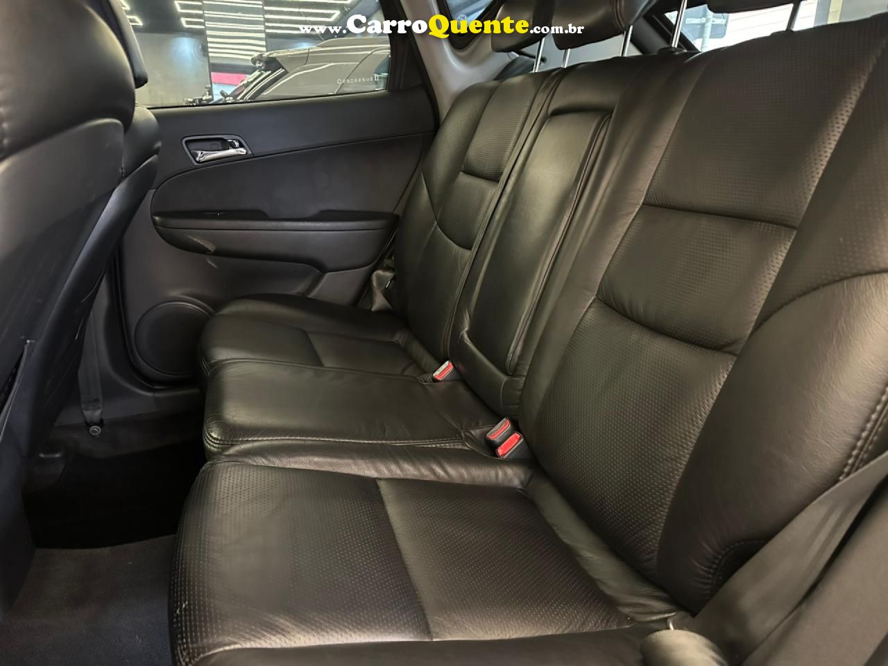 HYUNDAI   I30 2.0 16V 145CV 5P AUT.   PRATA 2011 2.0 GASOLINA - Loja