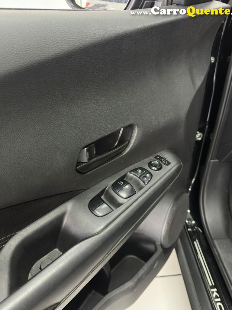 NISSAN   KICKS ACTIVE CVT FLEX AUT.   PRETO 2021 1.6 FLEX - Loja