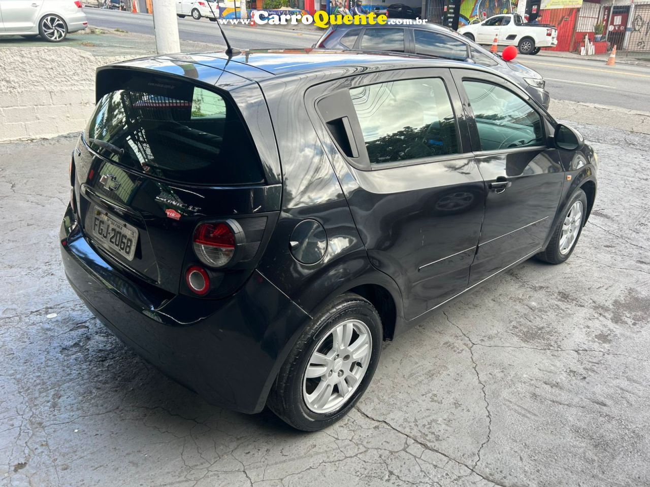 CHEVROLET   SONIC HB LT 1.6 16V FLEXPOWER 5P MEC.   PRETO 2013 1.6 FLEX - Loja