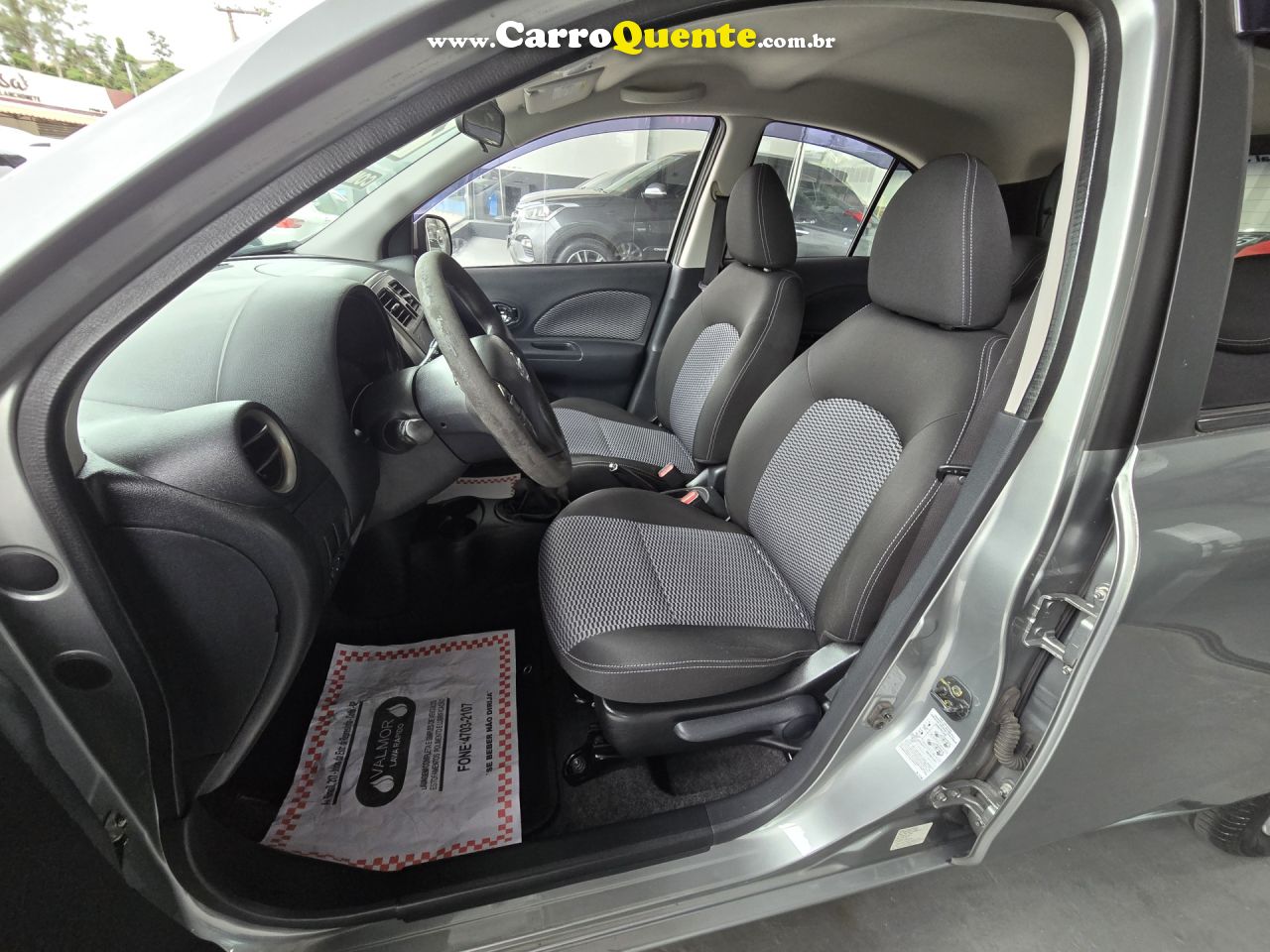 NISSAN   MARCH SV 1.6 16V FLEXSTART 5P MEC.   CINZA 2018 1.6 GASOLINA - Loja