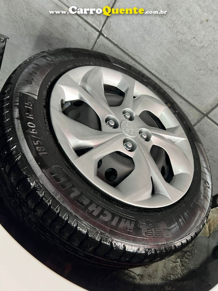 Hyundai HB20 1.0 12V FLEX COMFORT PLUS MANUAL - Loja