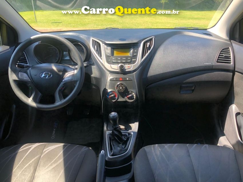 Hyundai HB20 1.0 COMFORT 12V FLEX 4P MANUAL - Loja