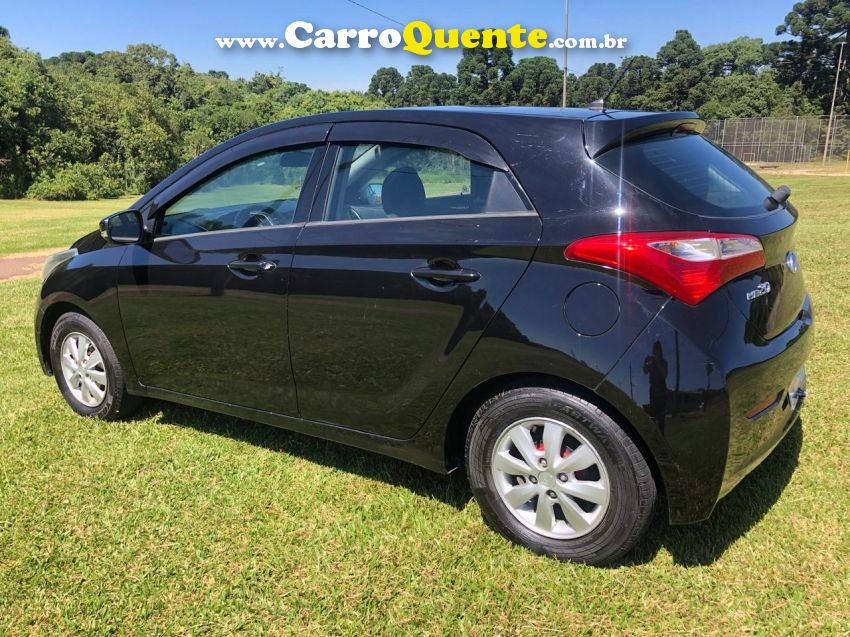 Hyundai HB20 1.0 COMFORT 12V FLEX 4P MANUAL - Loja
