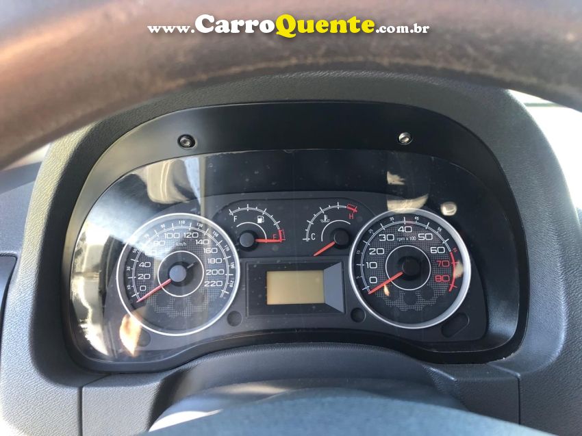 Fiat IDEA 1.4 MPI ATTRACTIVE 8V FLEX 4P MANUAL - Loja