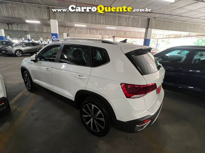 Volkswagen TAOS 1.4 250 TSI TOTAL FLEX COMFORTLINE AUTOMÁTICO - Loja