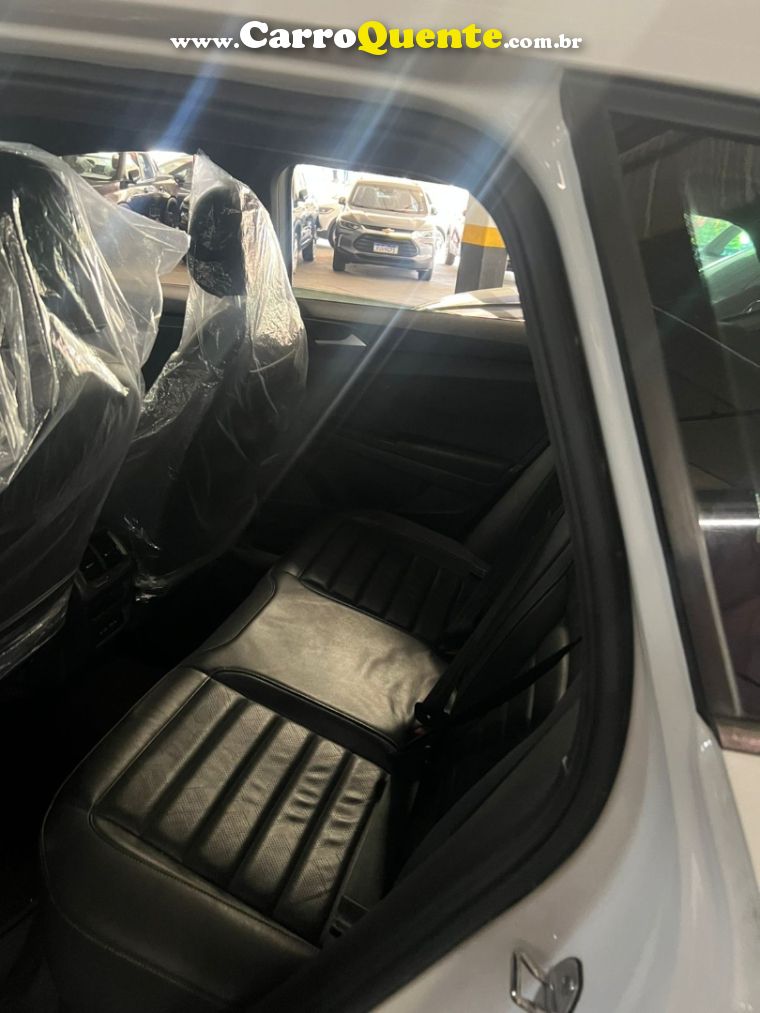 Volkswagen TAOS 1.4 250 TSI TOTAL FLEX COMFORTLINE AUTOMÁTICO - Loja