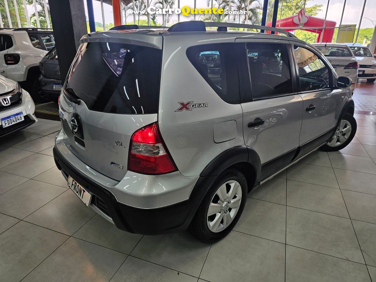 NISSAN LIVINA 1.8 SL X-GEAR 16V 2013 - Loja