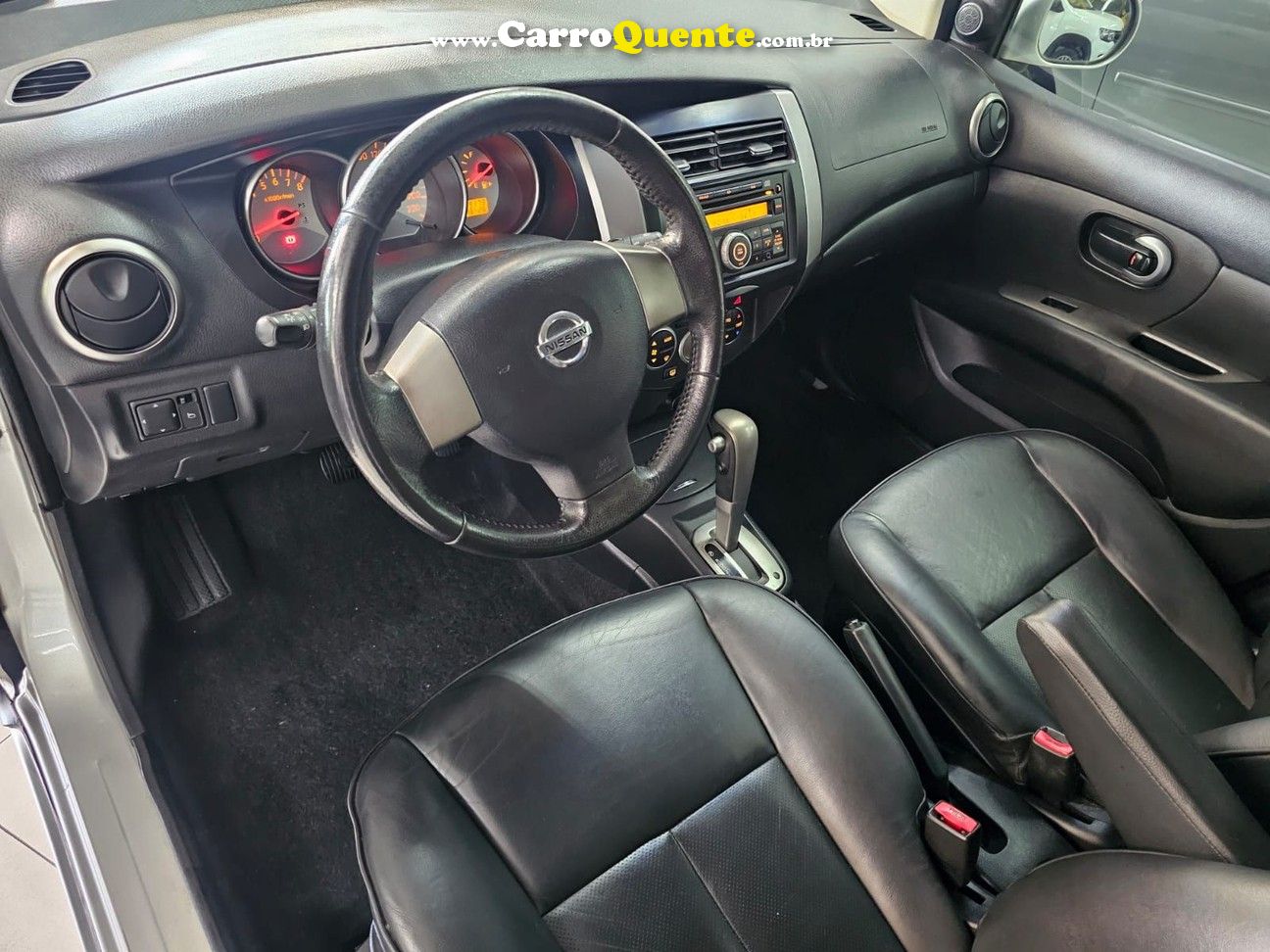 NISSAN LIVINA 1.8 SL X-GEAR 16V 2013 - Loja