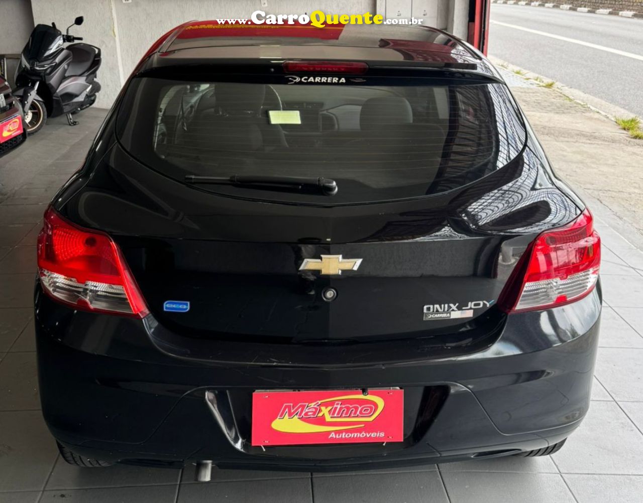 CHEVROLET   ONIX HATCH JOY 1.0 8V FLEX 5P MEC.   PRETO 2017 1.0 FLEX - Loja
