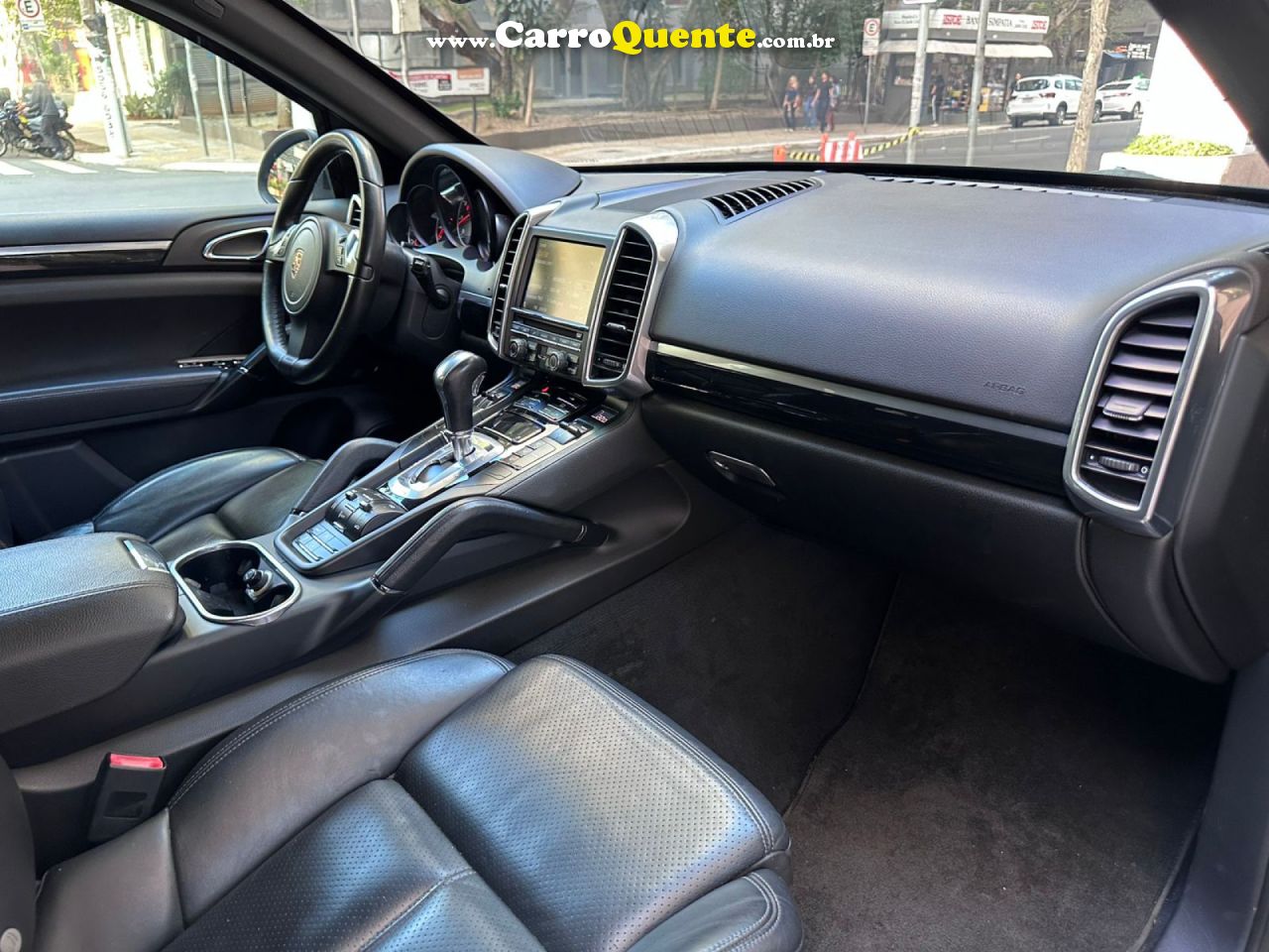 PORSCHE   4.8 S 4X4 V8 32V GASOLINA 4P TIPTRONIC   PRETO 2011 4.8 GASOLINA - Loja