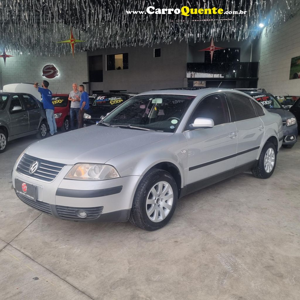 VOLKSWAGEN   PASSAT TURBO 1.8 TIPTRONIC   PRATA 2004 1.8 GASOLINA - Loja