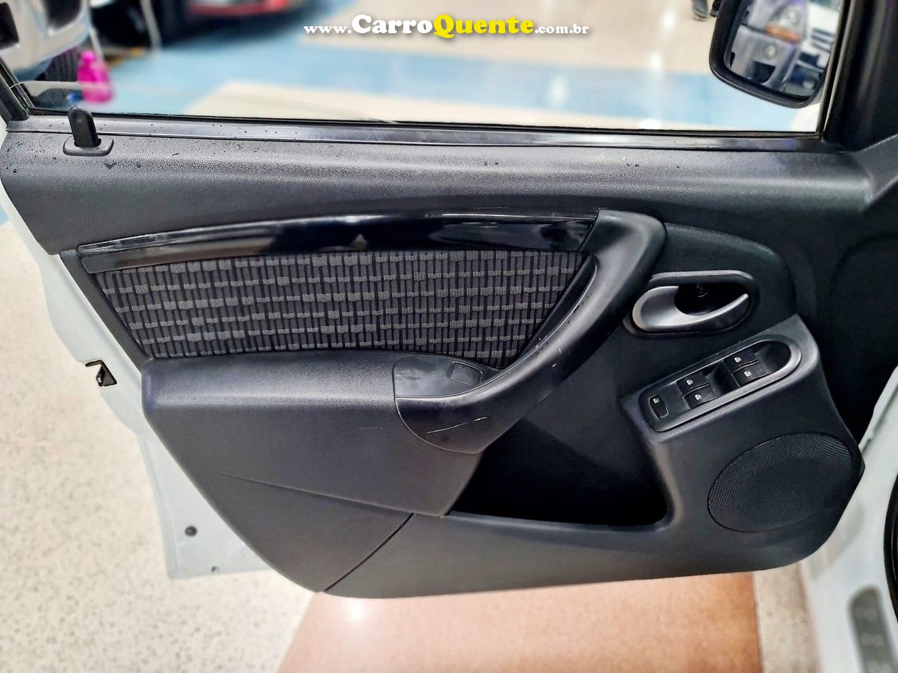 RENAULT SANDERO 1.6 PRIVILEGE 16V 2012 - Loja