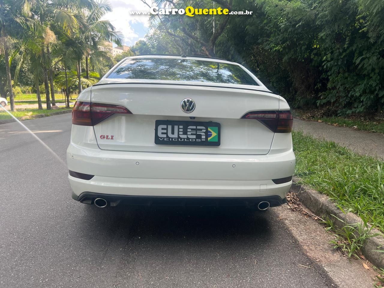 VOLKSWAGEN   JETTA GLI 350 TSI 2.0 16V 4P AUT.   BRANCO 2019 2.0 GASOLINA - Loja