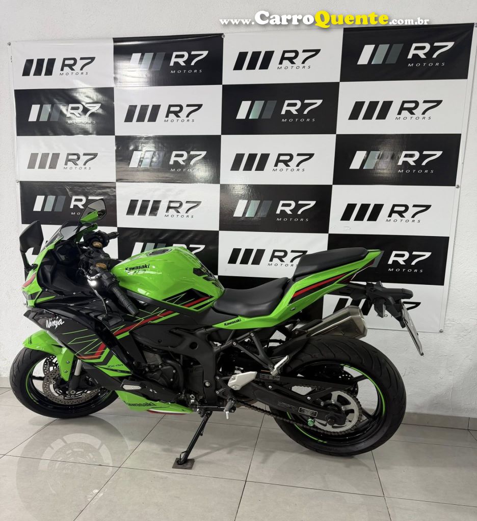 KAWASAKI   ZX-4R   VERDE 2024 400 GASOLINA - Loja