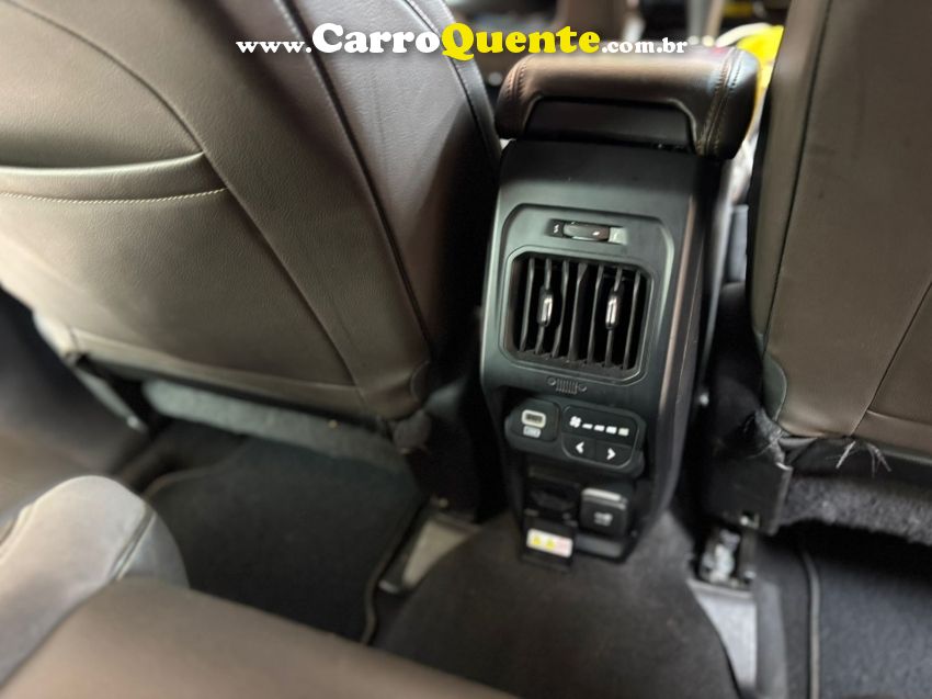 JEEP COMMANDER 1.3 T270 TURBO FLEX OVERLAND AT6 - Loja