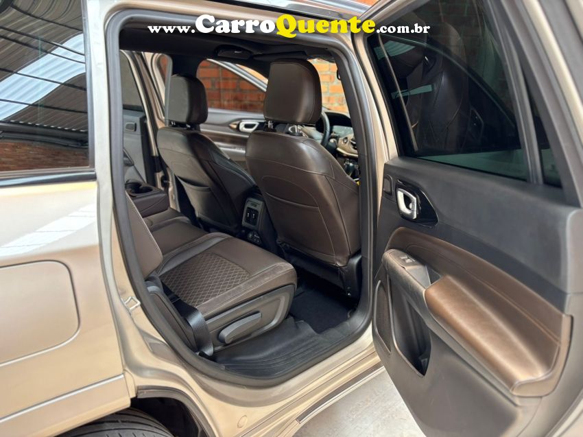 JEEP COMMANDER 1.3 T270 TURBO FLEX OVERLAND AT6 - Loja