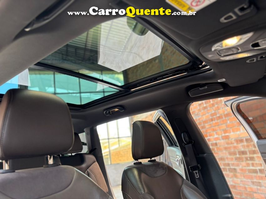 JEEP COMMANDER 1.3 T270 TURBO FLEX OVERLAND AT6 - Loja