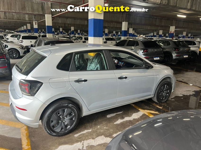 Volkswagen POLO 1.0 MPI TRACK MANUAL - Loja