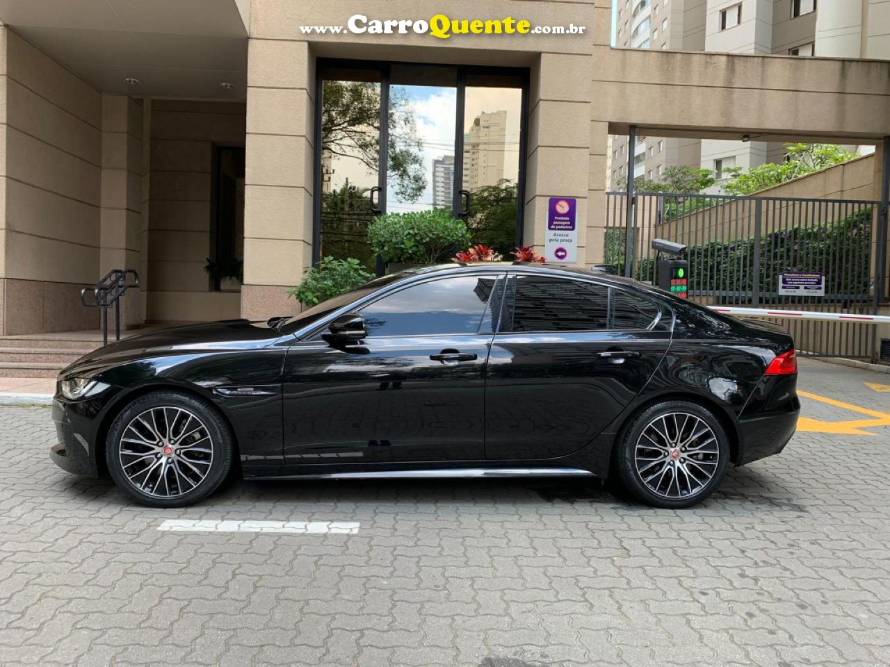JAGUAR   2.0 16V INGENIUM P250 GASOLINA R-SPORT 4P AUTOMÁTICO   PRETO 2019 2.0 GASOLINA - Loja