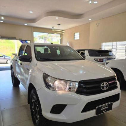 TOYOTA   HILUX CD 4X4 2.8 DIESEL MEC.   BRANCO 2018 2.8 DIESEL