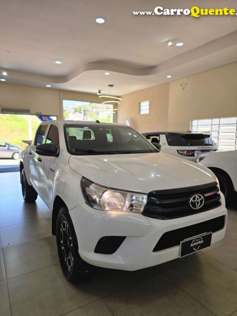 TOYOTA   HILUX CD 4X4 2.8 DIESEL MEC.   BRANCO 2018 2.8 DIESEL - Loja