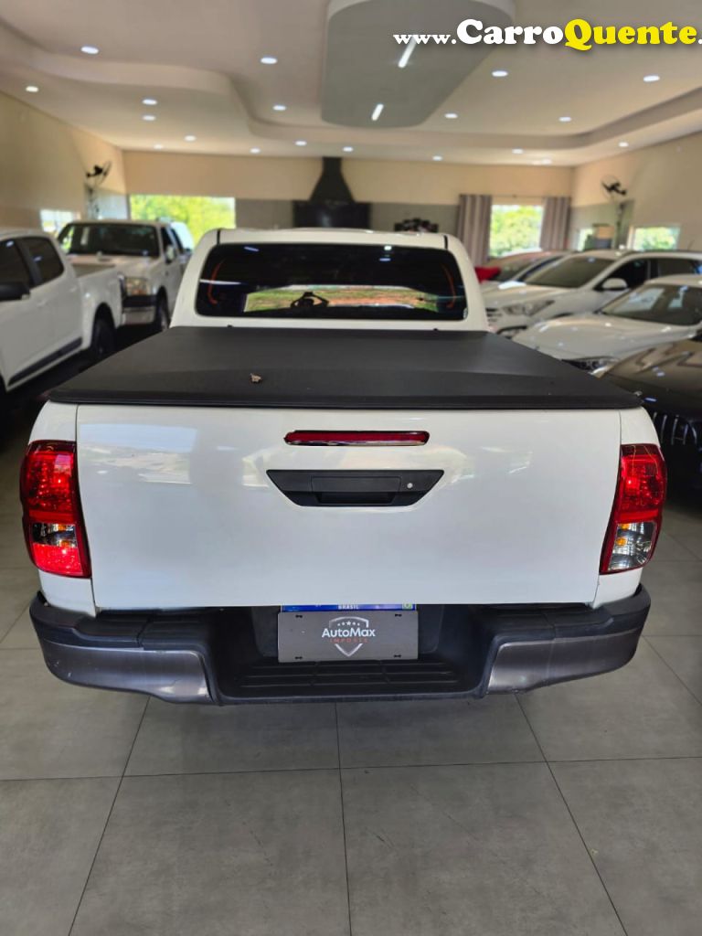 TOYOTA   HILUX CD 4X4 2.8 DIESEL MEC.   BRANCO 2018 2.8 DIESEL - Loja