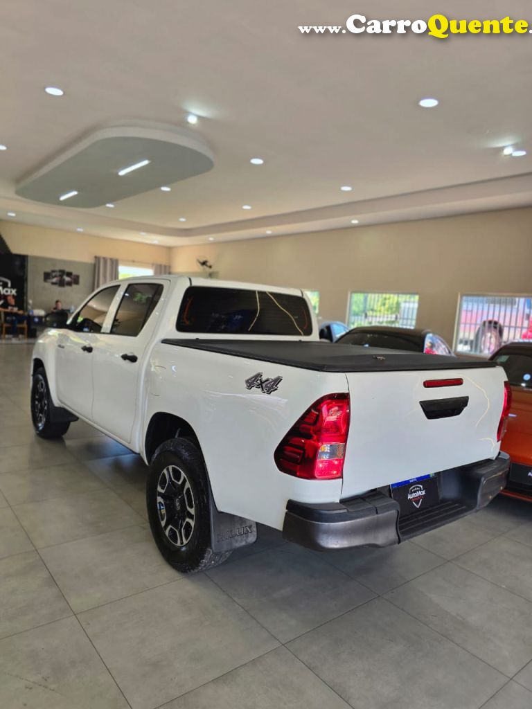TOYOTA   HILUX CD 4X4 2.8 DIESEL MEC.   BRANCO 2018 2.8 DIESEL - Loja