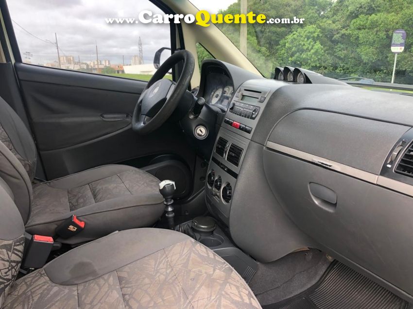 Fiat IDEA 1.8 MPI ADVENTURE LOCKER 8V FLEX 4P MANUAL - Loja