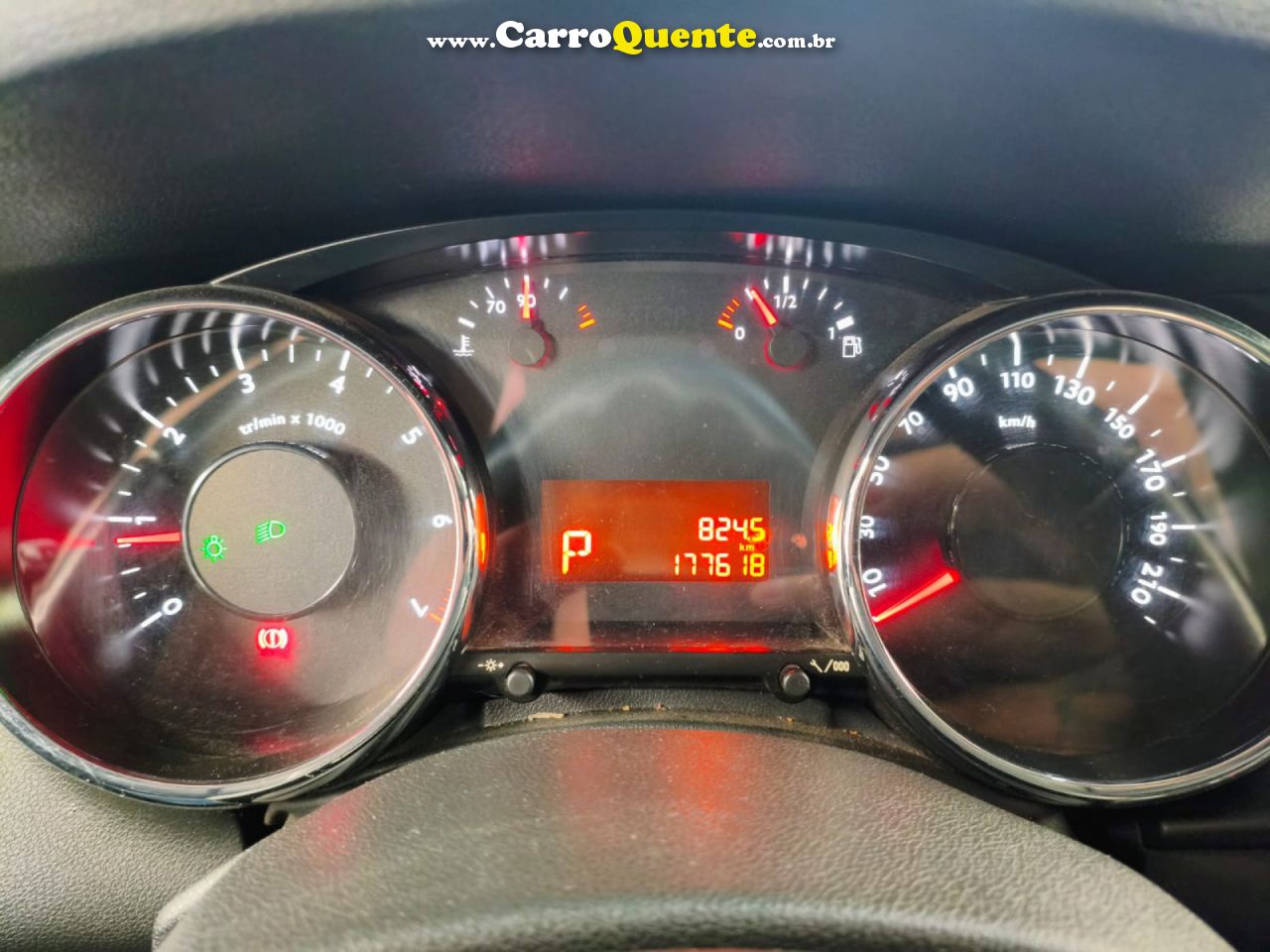 PEUGEOT   3008 GRIFFE 1.6 TURBO 16V 5P AUT.   BRANCO 2014 1.6 GASOLINA - Loja