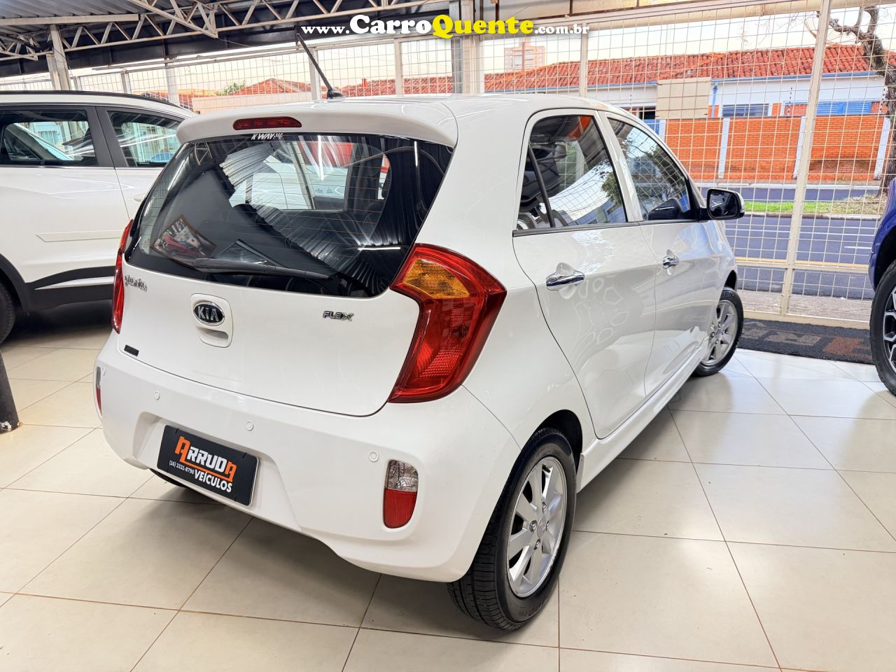 KIA   PICANTO EX 1.11.0 1.0 FLEX AUT.   BRANCO 2012 1.0 FLEX - Loja