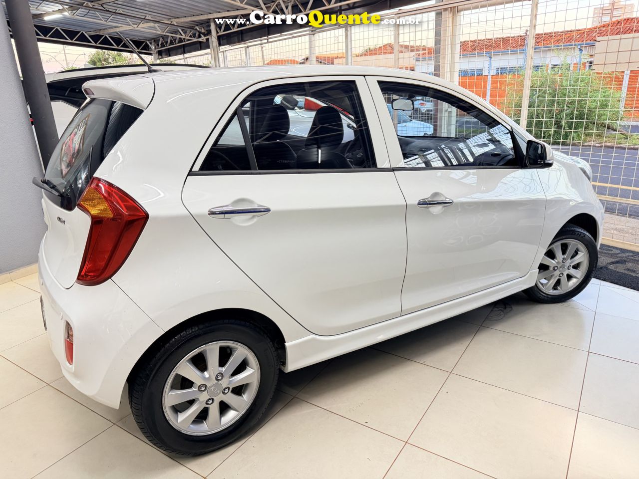 KIA   PICANTO EX 1.11.0 1.0 FLEX AUT.   BRANCO 2012 1.0 FLEX - Loja