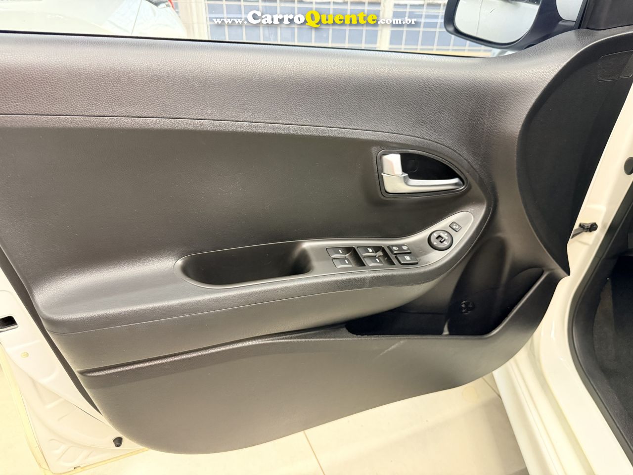 KIA   PICANTO EX 1.11.0 1.0 FLEX AUT.   BRANCO 2012 1.0 FLEX - Loja