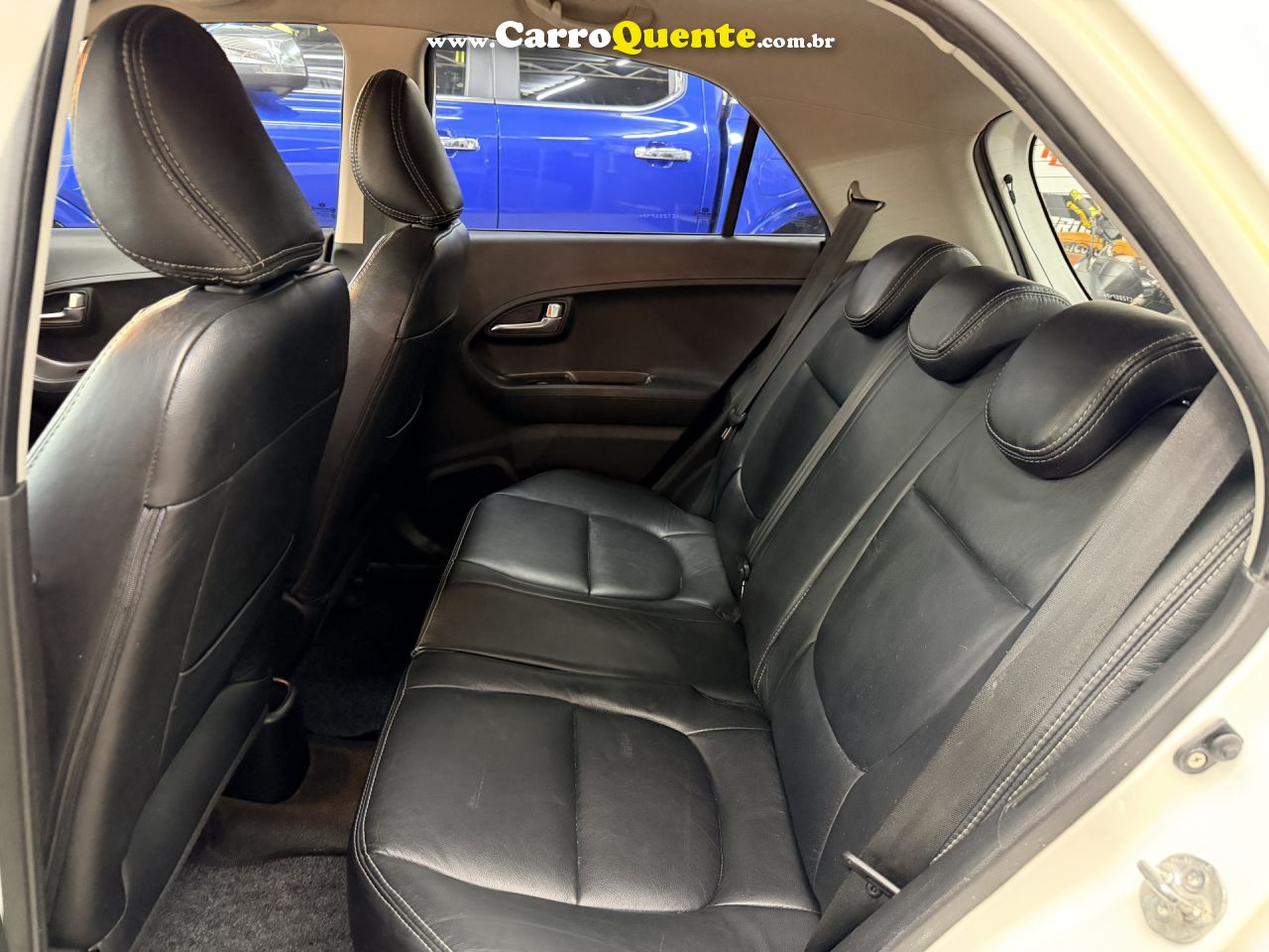 KIA   PICANTO EX 1.11.0 1.0 FLEX AUT.   BRANCO 2012 1.0 FLEX - Loja