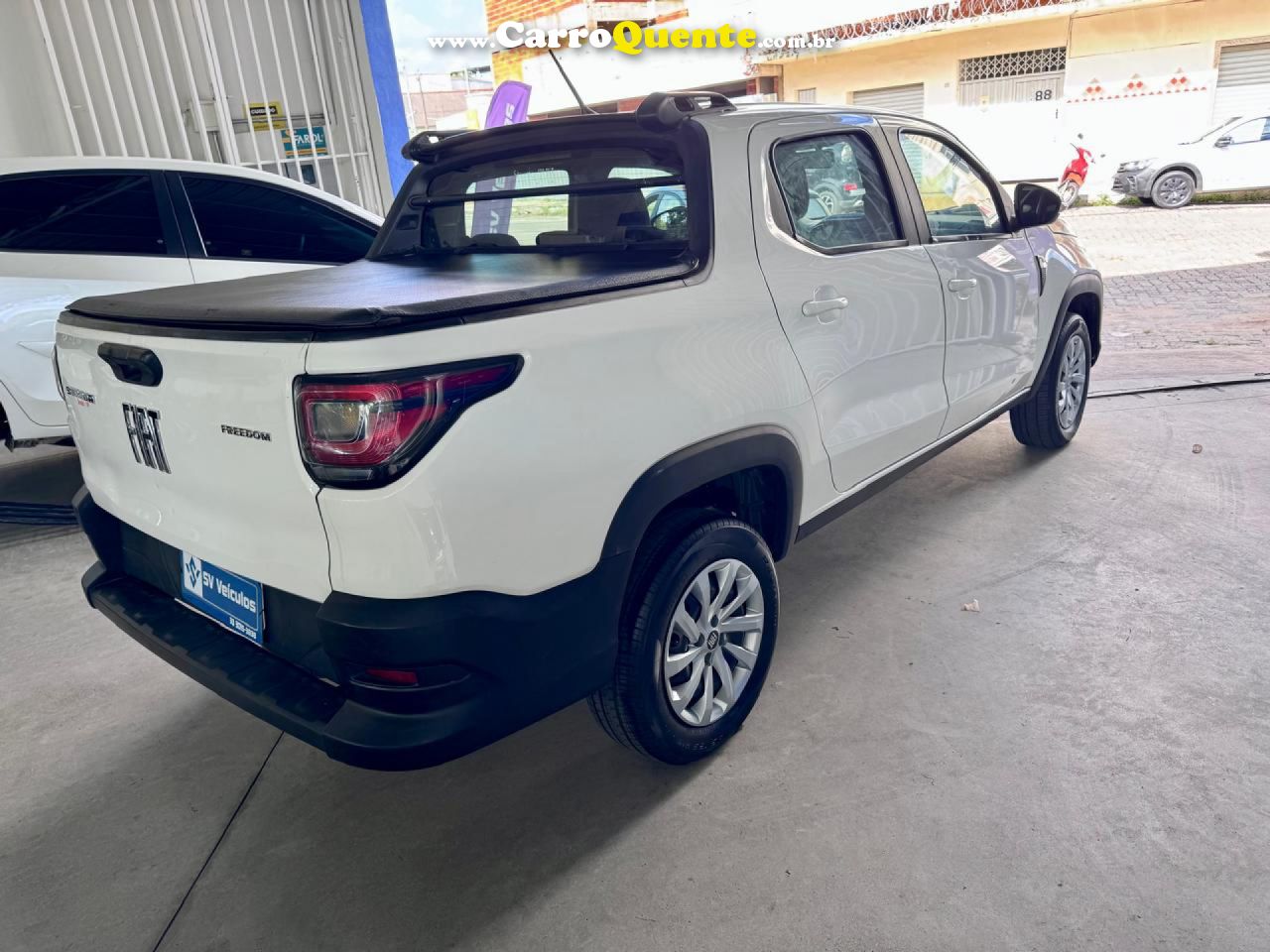 FIAT   STRADA FREEDM CABINE DUPLA   BRANCO 2024 1.4 GASOLINA - Loja